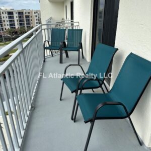 526 Seating on Living Room Balcony