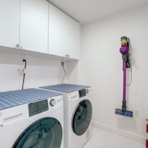 1023 Laundry Closet