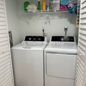 1225 Washer And Dryer