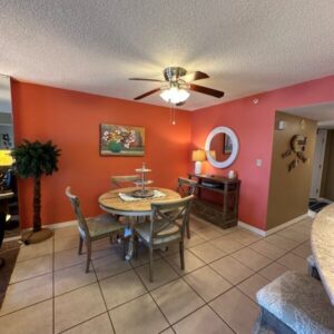 423 Dining Area
