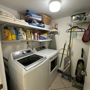 423 Laundry Room